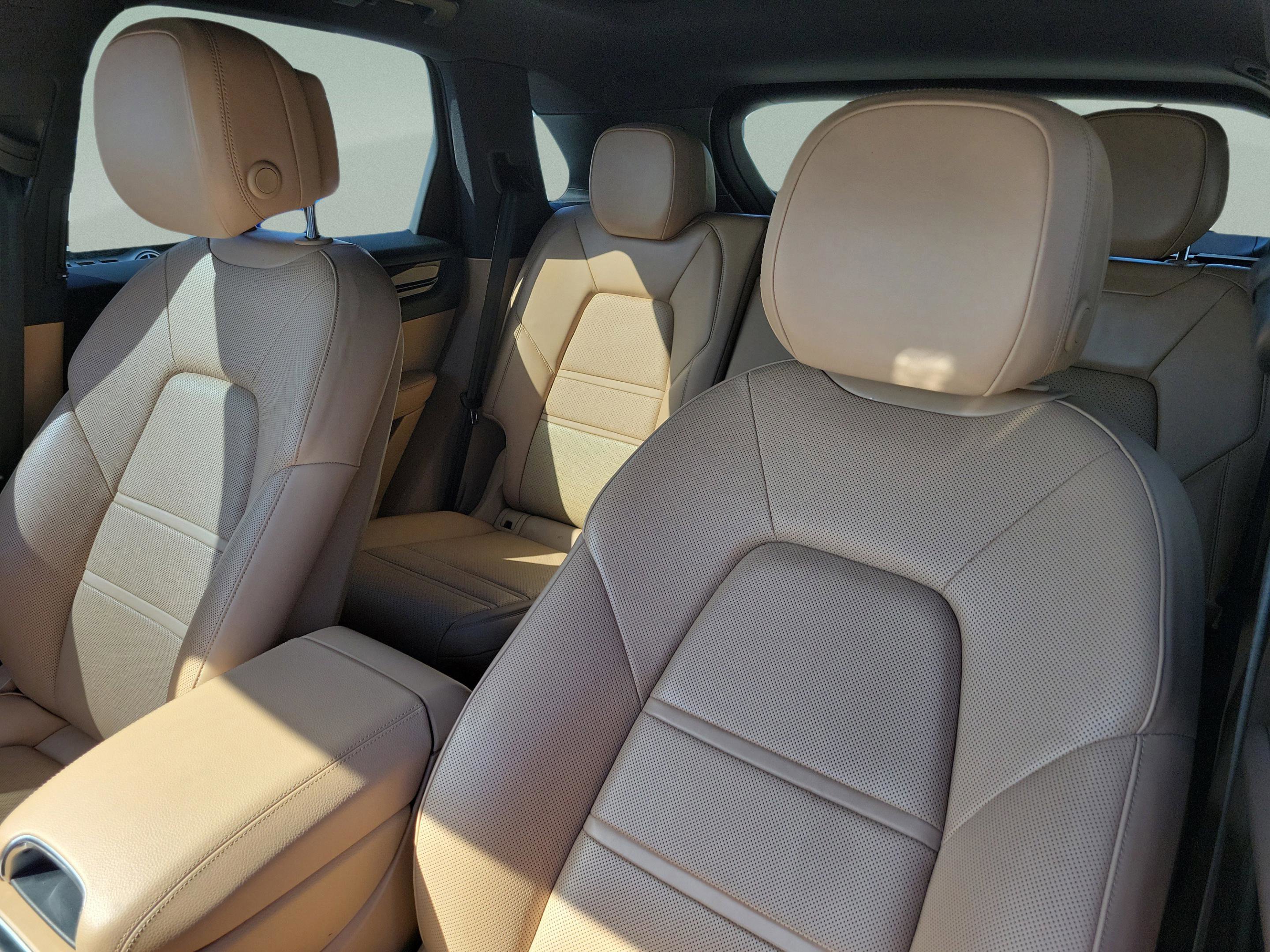 Used 2019 Porsche Cayenne image 16