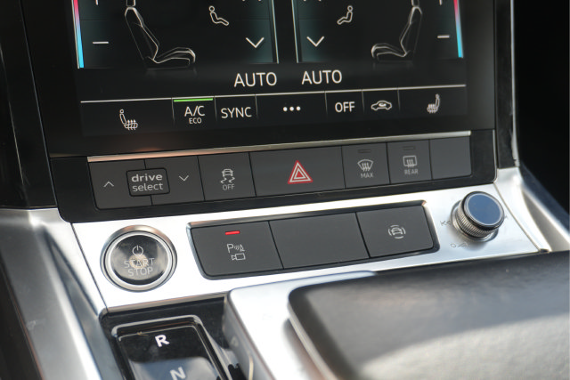 Used 2024 Audi Q8 e-tron Premium AWD/4WD image 36