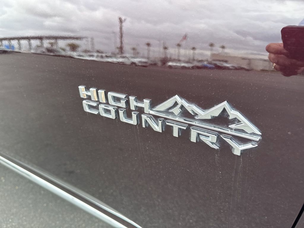 Used 2022 Chevrolet Traverse High Country w/ LPO, Floor Liner Package image 9