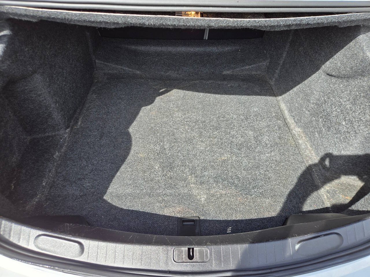 Used 2016 Chevrolet Impala LT FWD image 16