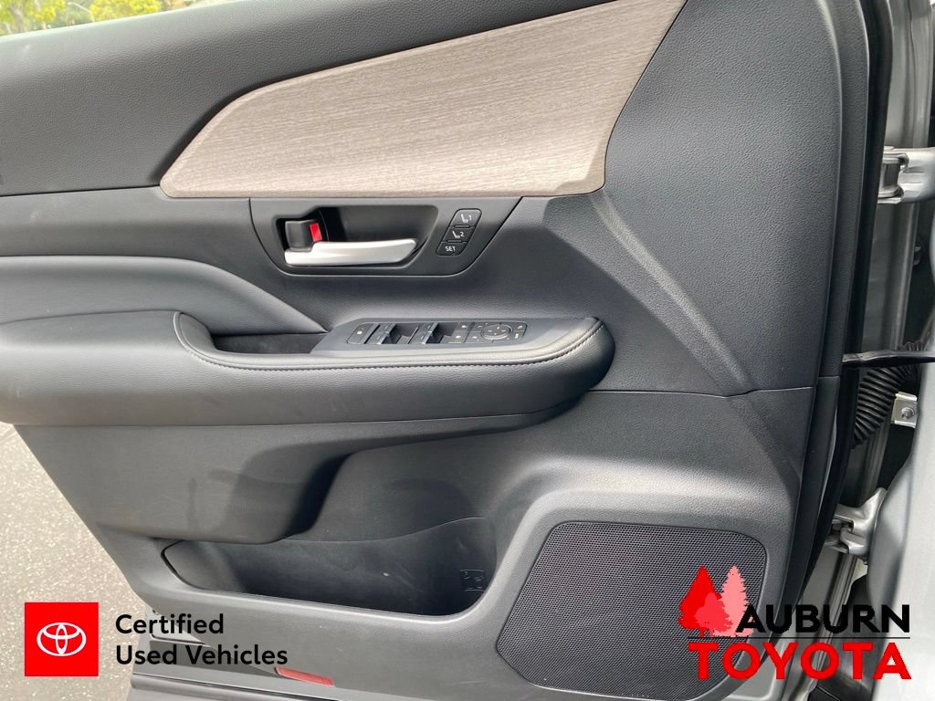 Certified 2024 Toyota Grand Highlander AWD image 41