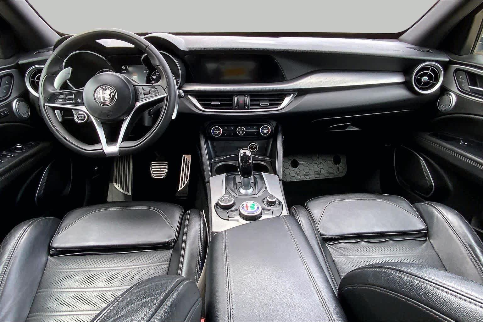 Used 2018 Alfa Romeo Stelvio Ti Sport AWD/4WD image 16