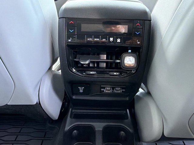 Used 2021 Jeep Grand Cherokee L Overland w/ Advanced Protech Group III RWD image 26