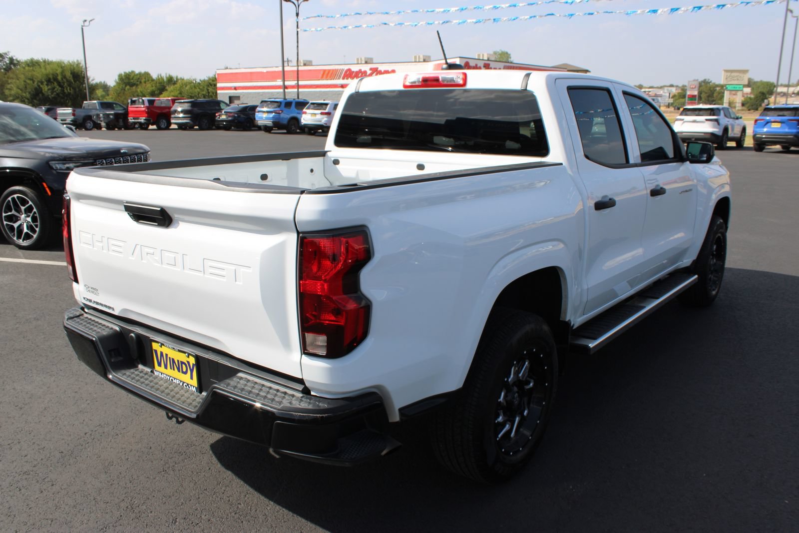 Used 2024 Chevrolet Colorado W/T RWD image 8