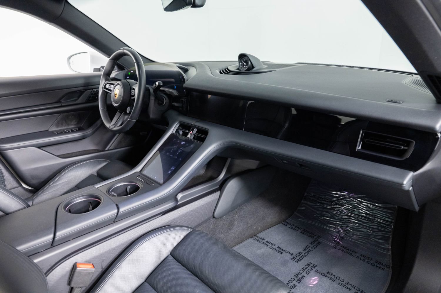 Used 2021 Porsche Taycan 4S image 27