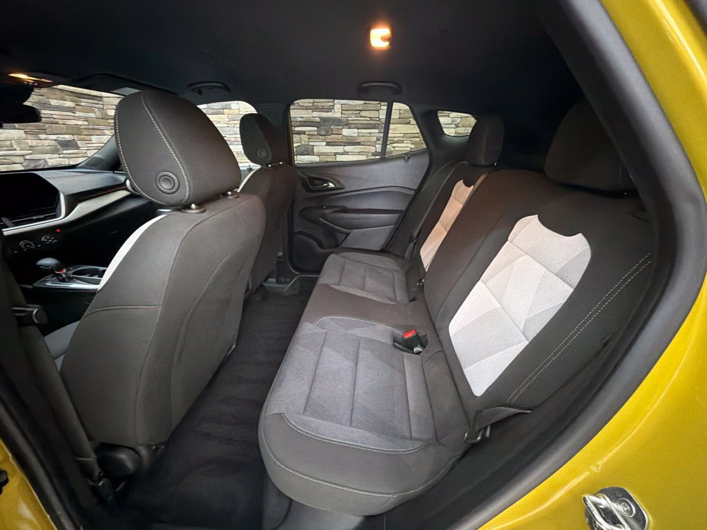 Used 2024 Chevrolet Trax RS w/ Driver Confidence Package FWD image 27