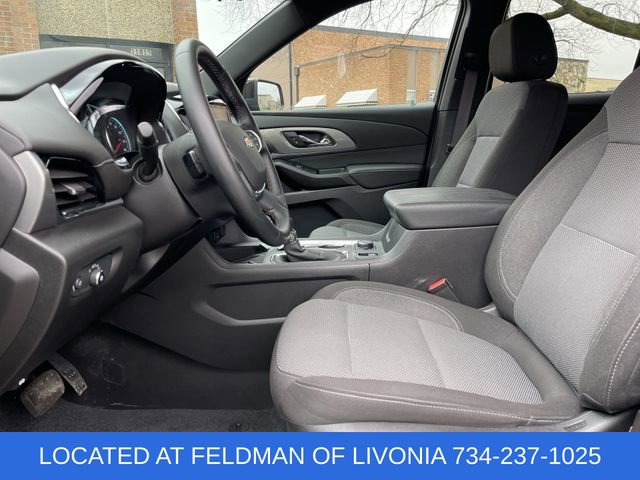Used 2023 Chevrolet Traverse LT FWD image 18