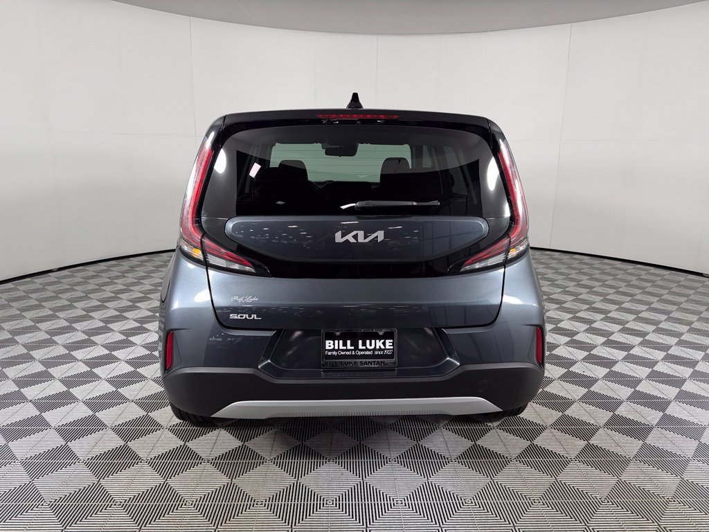 Used 2023 Kia Soul LX FWD image 6