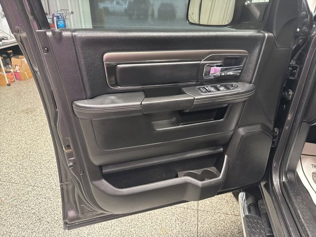 Used 2018 RAM 3500 Laramie w/ Sport Appearance Group image 5