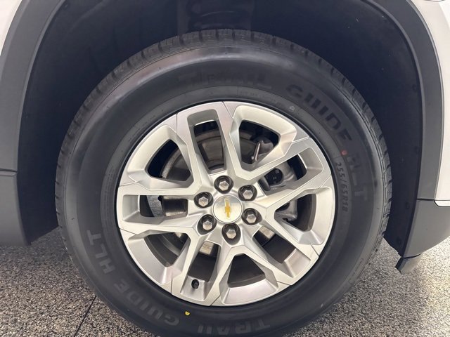 Used 2021 Chevrolet Traverse LT image 29