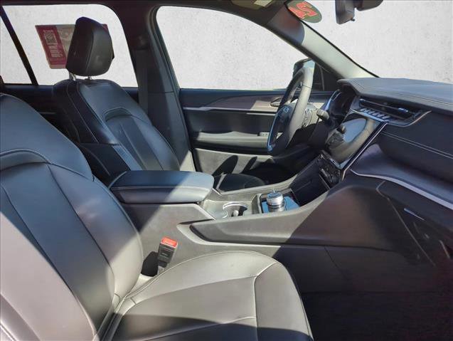 Used 2024 Jeep Grand Cherokee Limited w/ Trailer Tow Package image 25