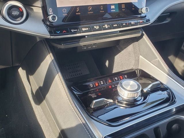 New 2026 Jeep Grand Wagoneer Limited image 13