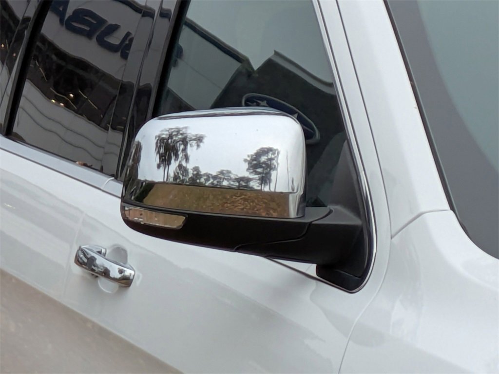 Used 2017 Jeep Grand Cherokee Limited image 11