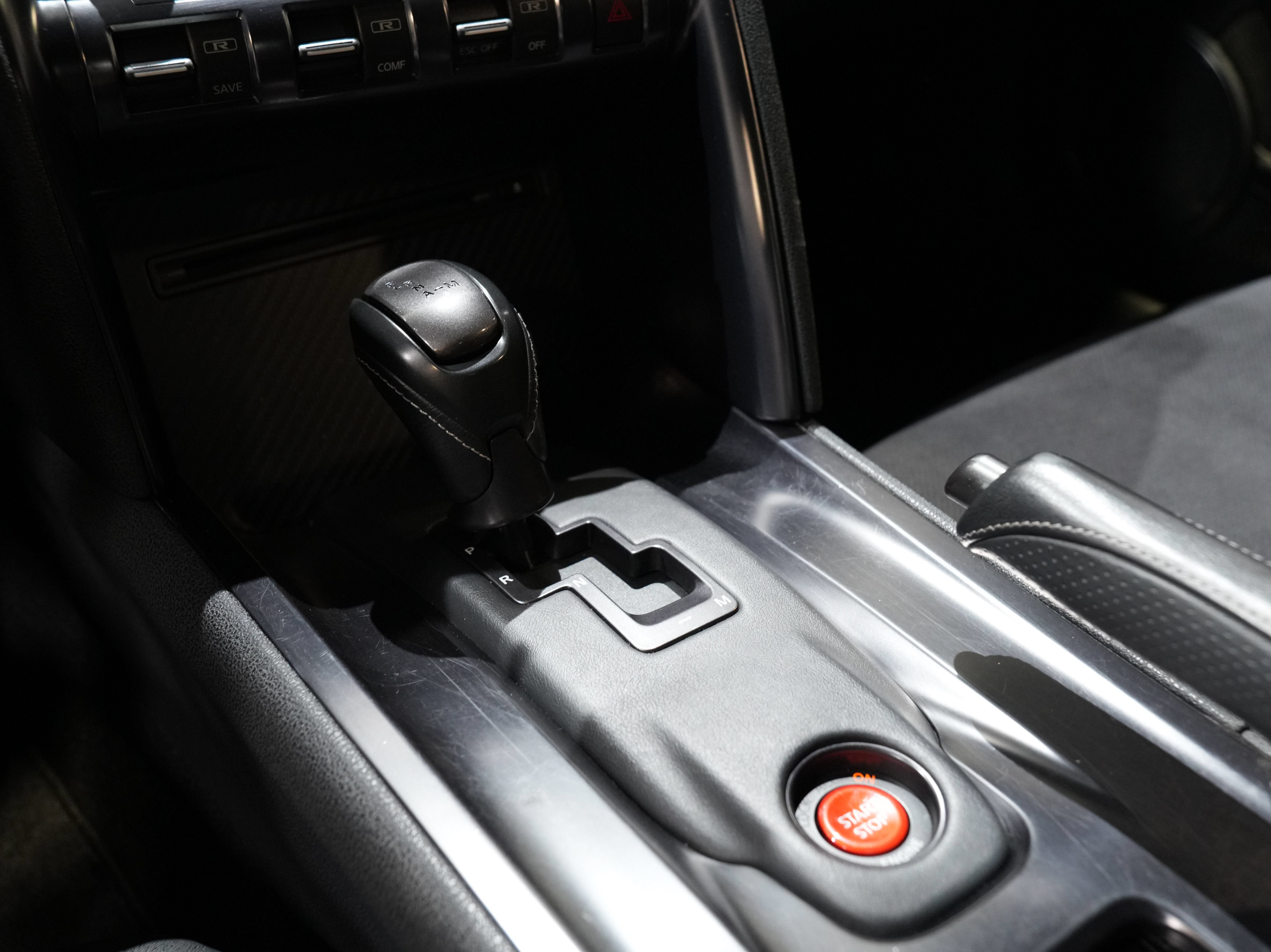 Used 2014 Nissan GT-R Premium AWD/4WD image 40