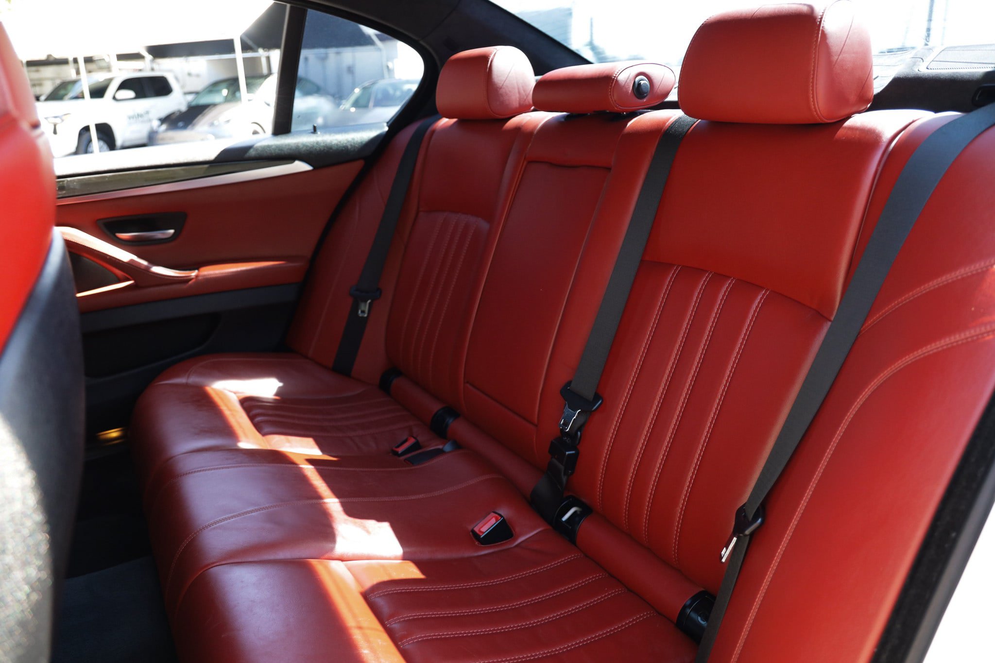 Used 2016 BMW M5 RWD image 11