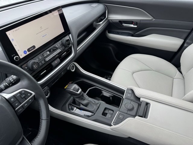 Certified 2024 Toyota Grand Highlander XLE image 18