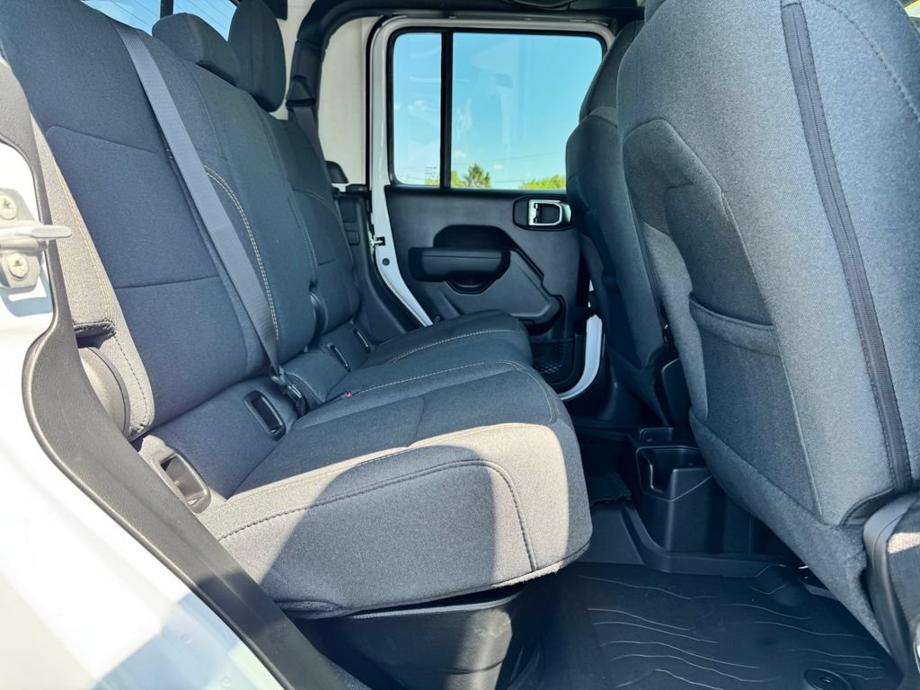 New 2026 Jeep Gladiator Sport AWD/4WD image 13