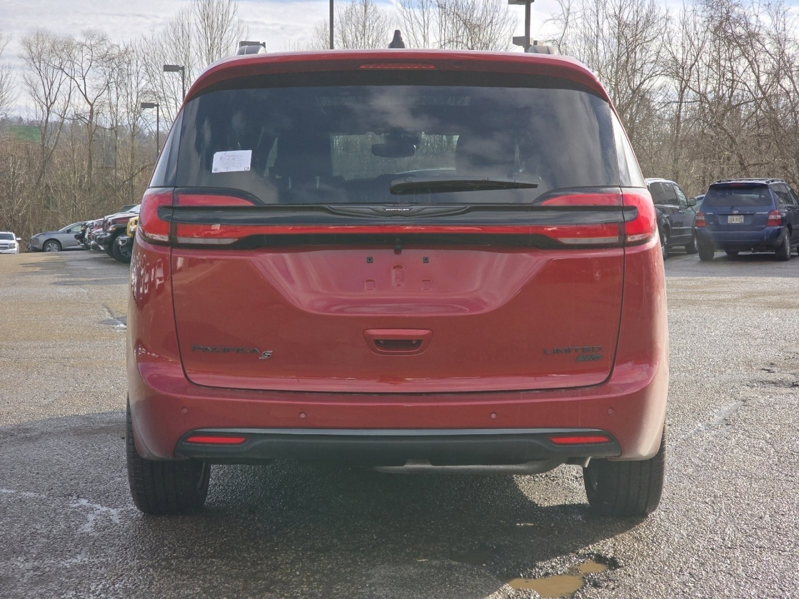 New 2026 Chrysler Pacifica Limited w/ S Appearance Package AWD/4WD image 11