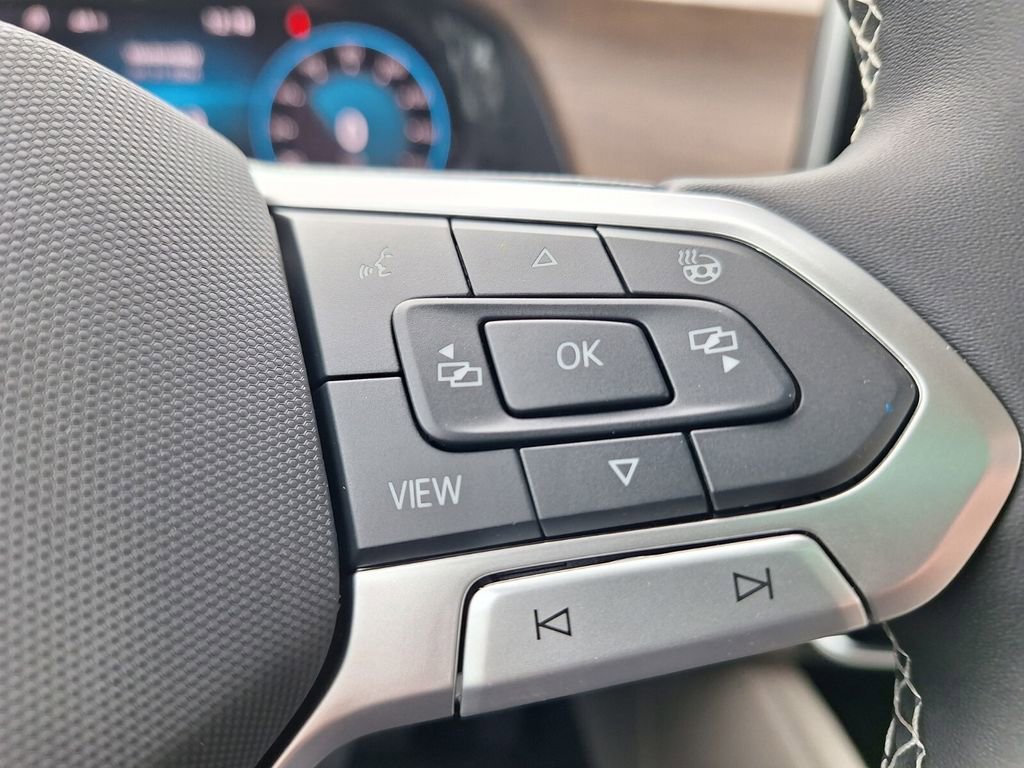 New 2026 Volkswagen Atlas SE image 12