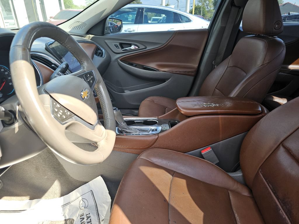 Used 2016 Chevrolet Malibu Premier w/ Driver Confidence Package II FWD image 15