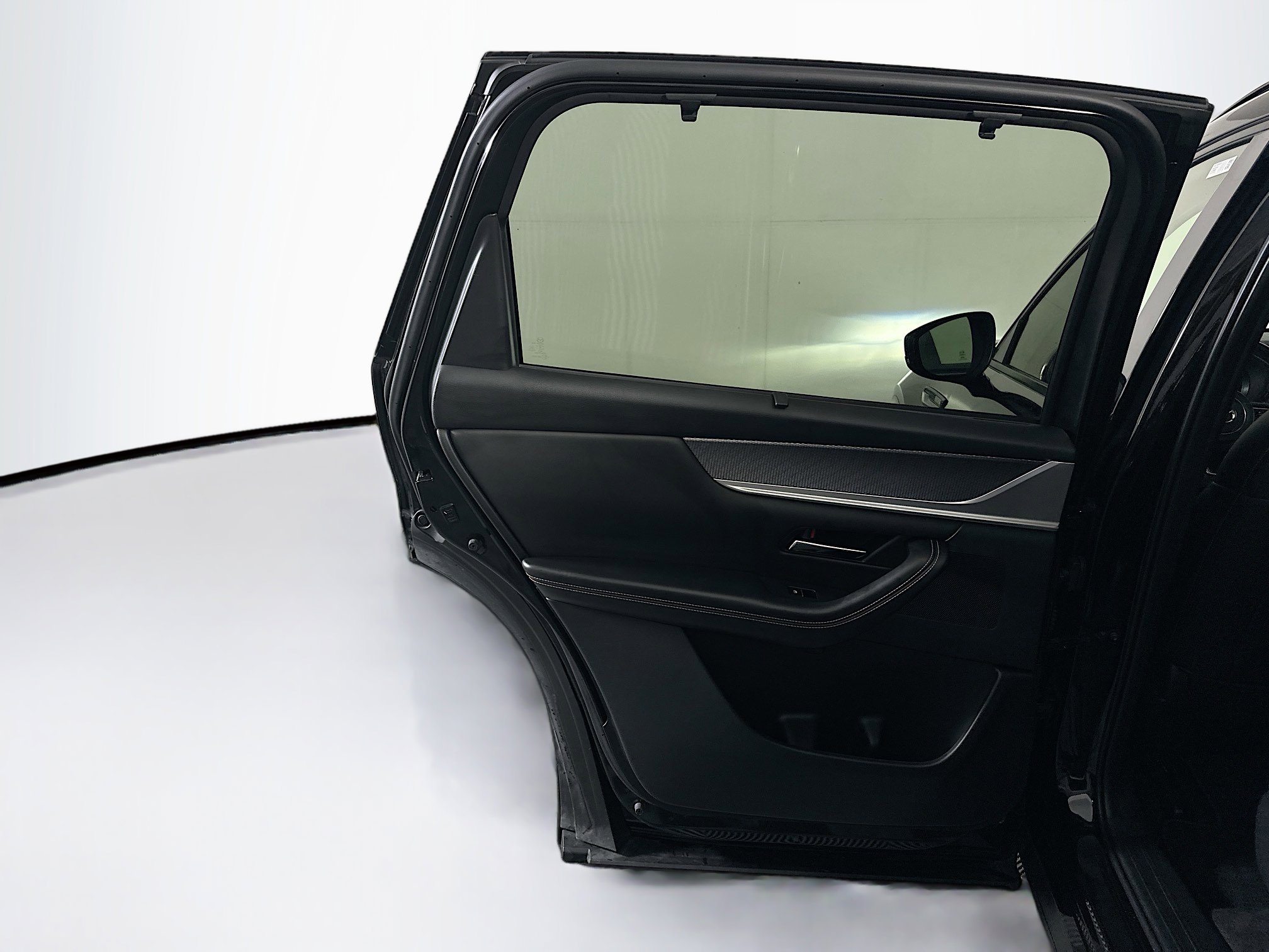 Used 2025 MAZDA CX-90 3.3 Turbo w/ Premium Sport Pkg image 28