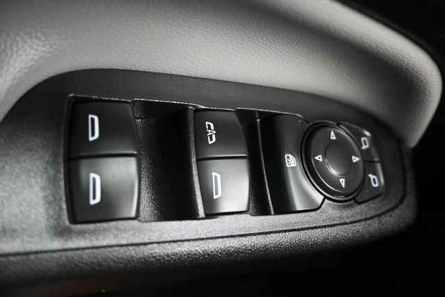 Used 2020 Chevrolet Equinox LS FWD image 24