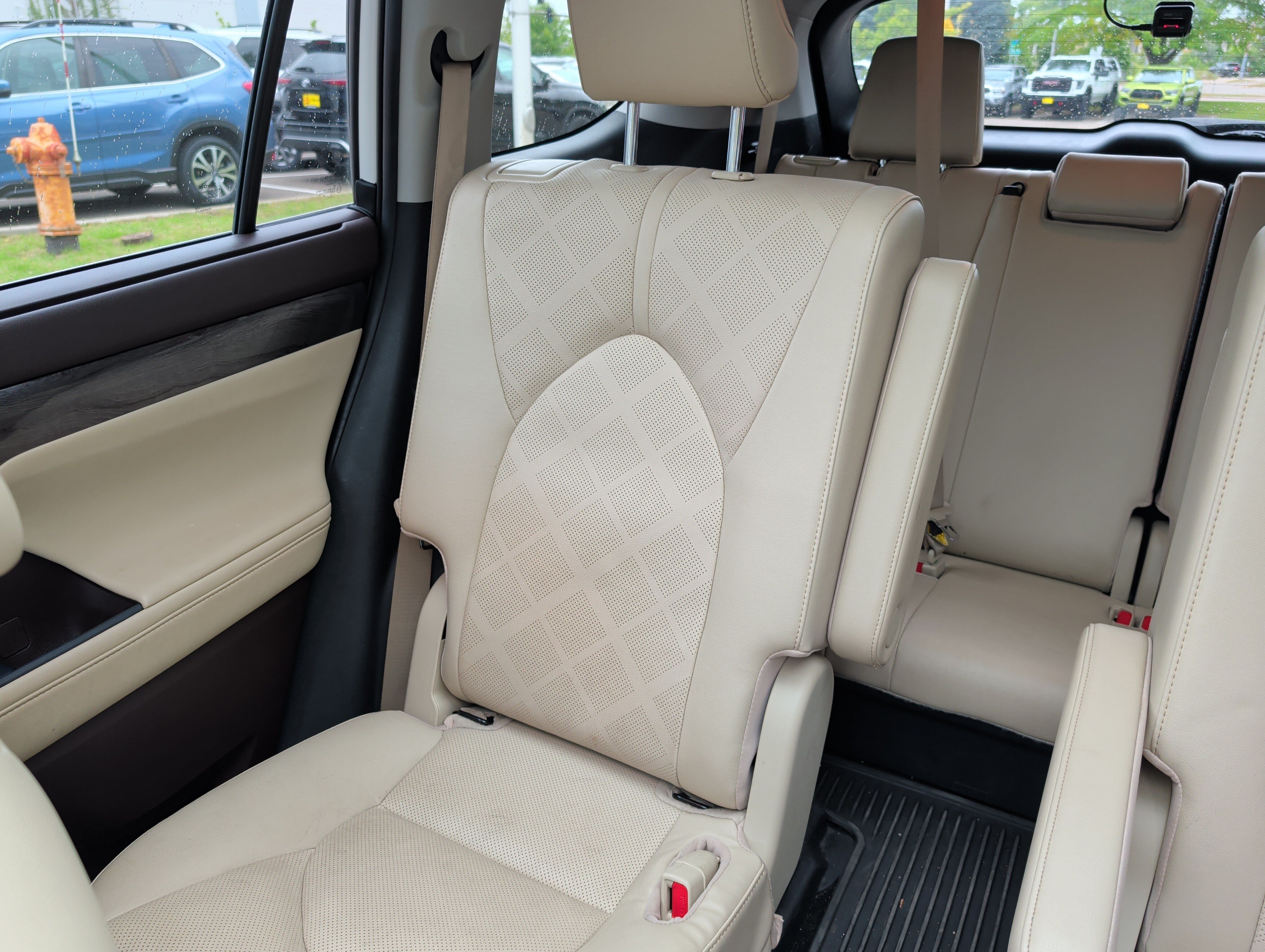 Used 2022 Toyota Highlander Platinum AWD/4WD image 12