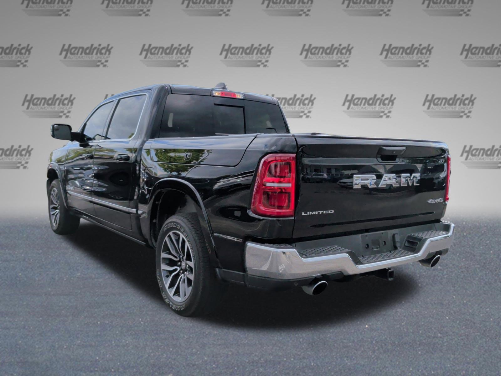 Used 2025 RAM 1500 Limited image 9