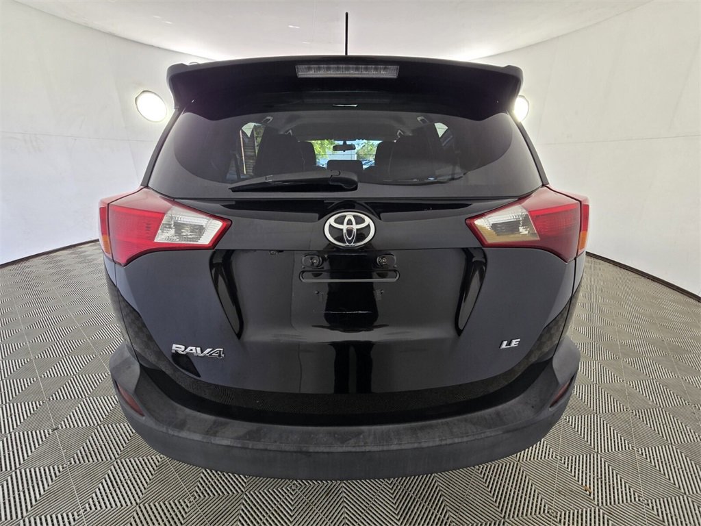 Used 2013 Toyota RAV4 LE image 11