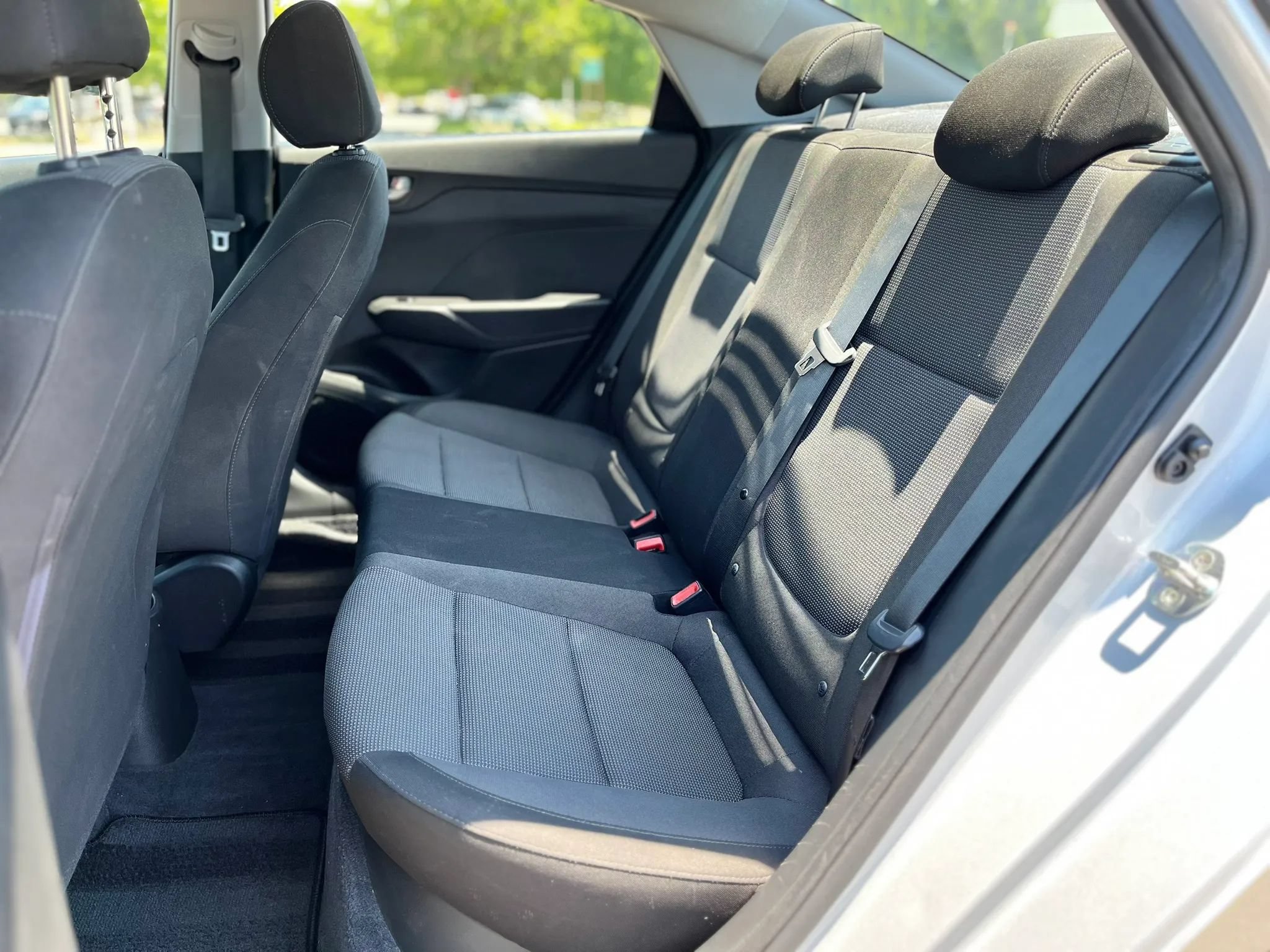 Used 2018 Hyundai Accent SE FWD image 12