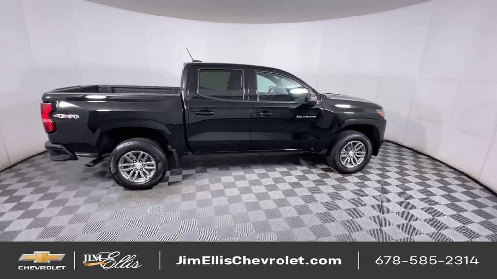 Certified 2023 Chevrolet Colorado LT w/ LT Convenience Package image 19