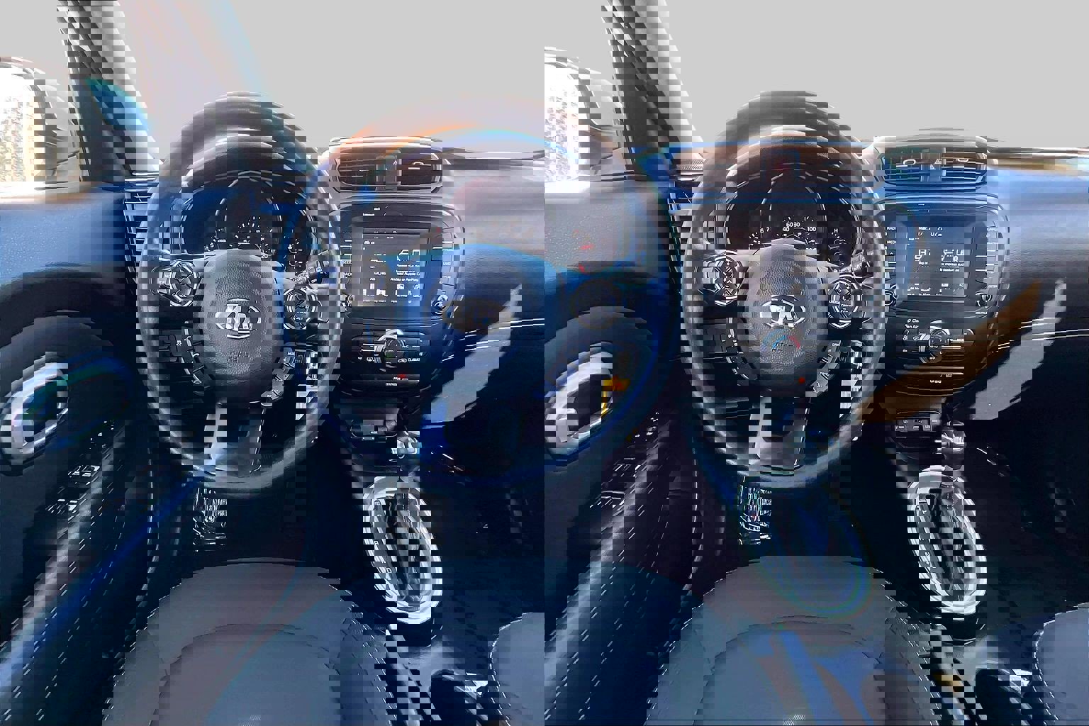 Used 2018 Kia Soul + image 5