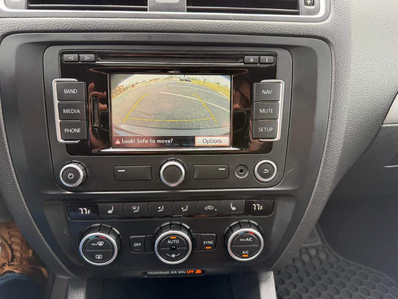 Used 2014 Volkswagen Jetta GLI Autobahn FWD image 5
