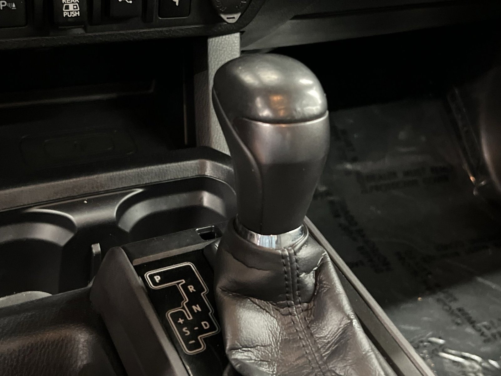 Used 2022 Toyota Tacoma TRD Sport w/ Technology Package AWD/4WD image 17