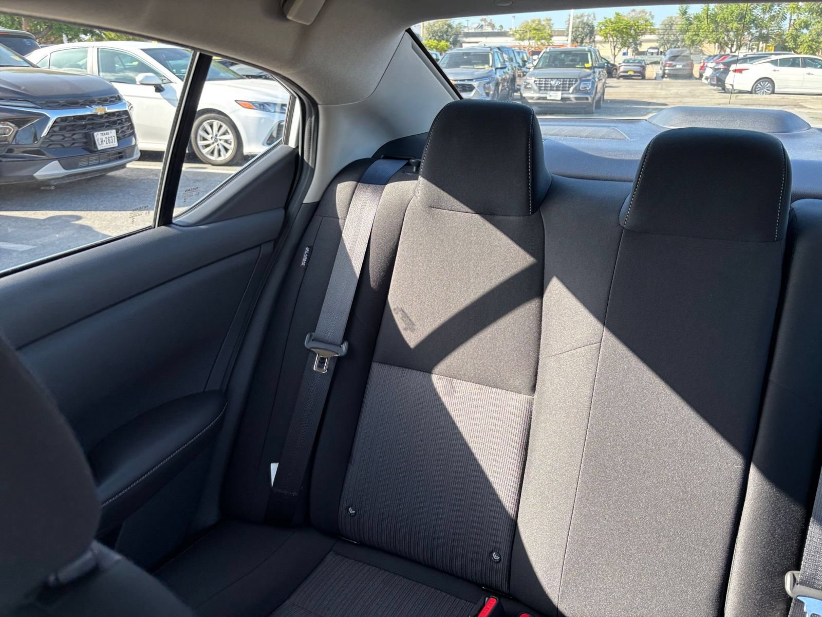 Used 2025 Nissan Sentra SV FWD image 38