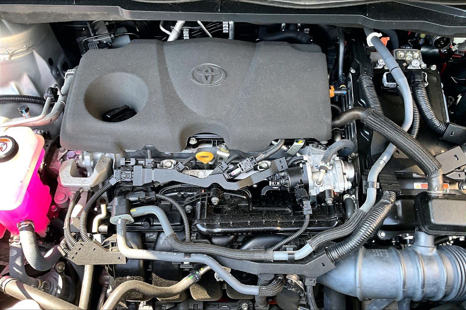 Certified 2023 Toyota Sienna Platinum FWD image 33