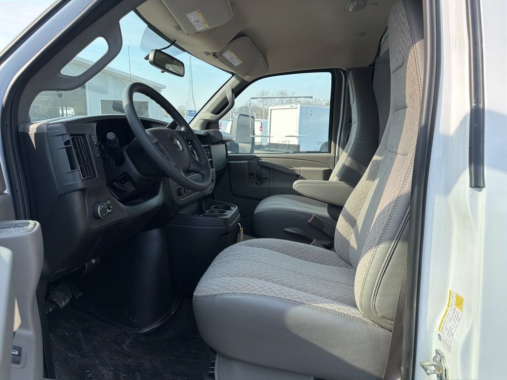 New 2025 Chevrolet Express 3500 w/ Power Convenience Package RWD image 7
