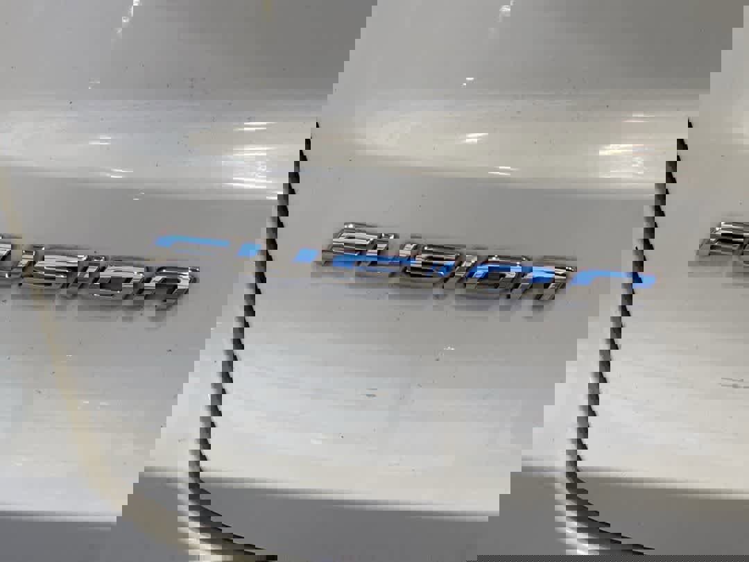 Used 2020 Ford Fusion SE image 11