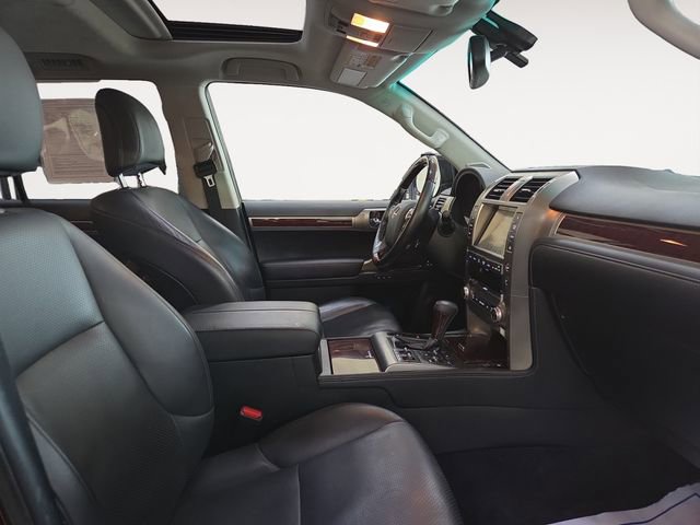 Used 2016 Lexus GX 460 Luxury w/ Preferred Accessory Package AWD/4WD image 15