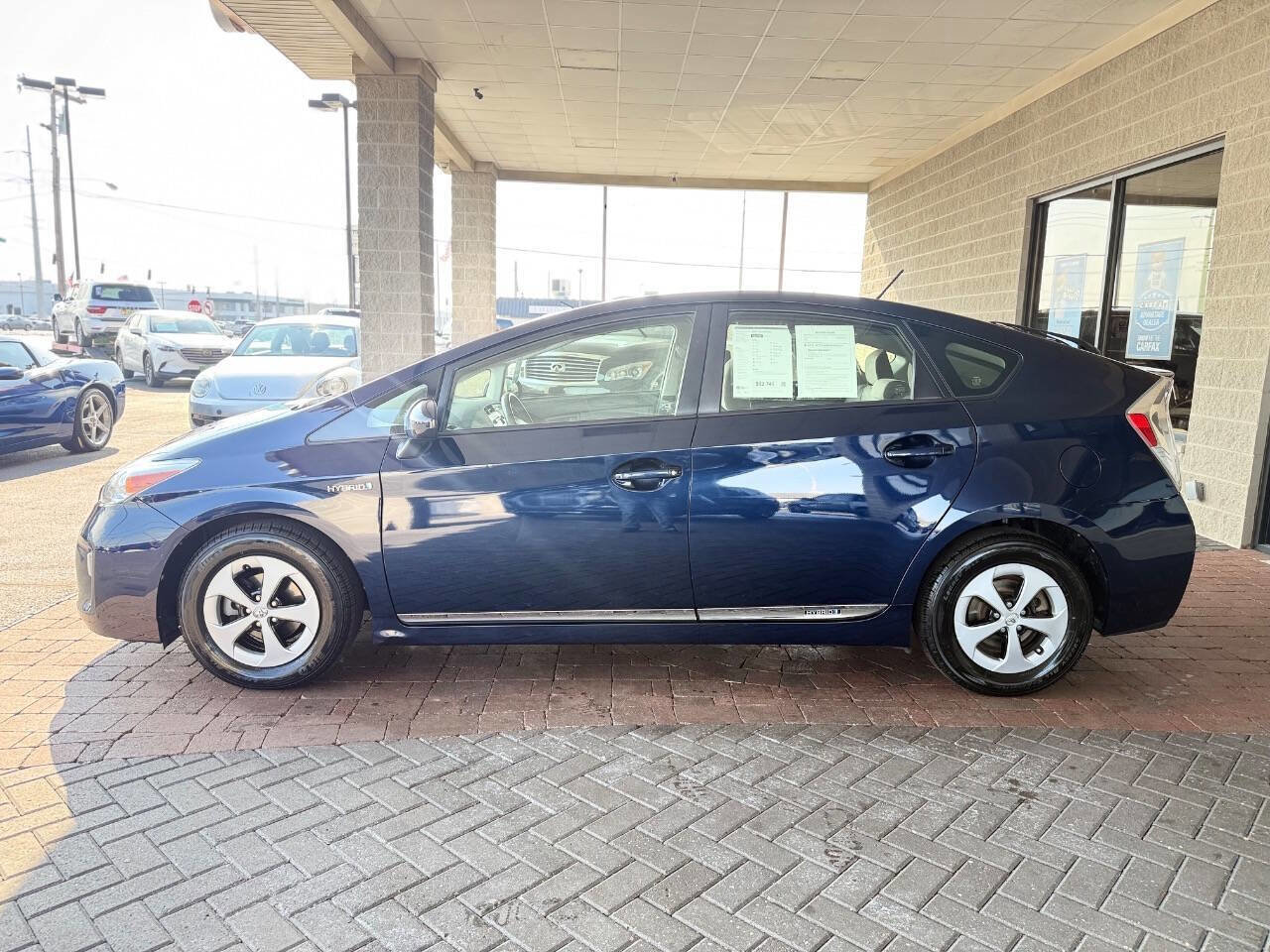 Used 2015 Toyota Prius Two FWD image 6