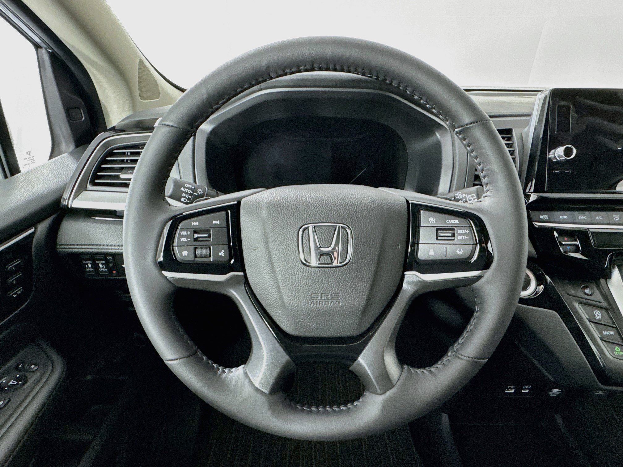 New 2027 Honda Odyssey Touring image 11
