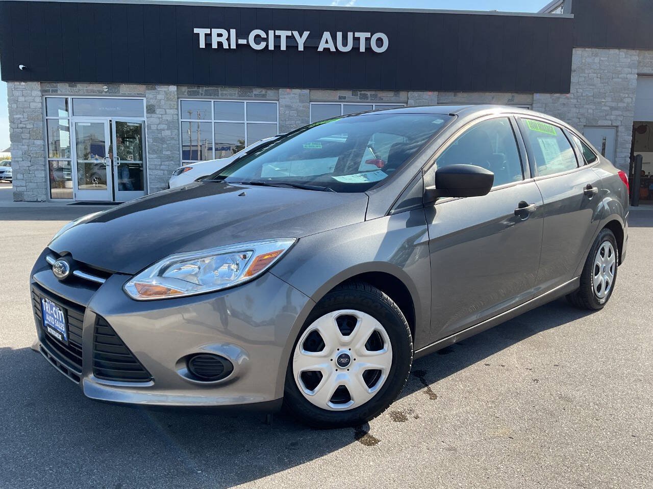Used 2012 Ford Focus S FWD image 1