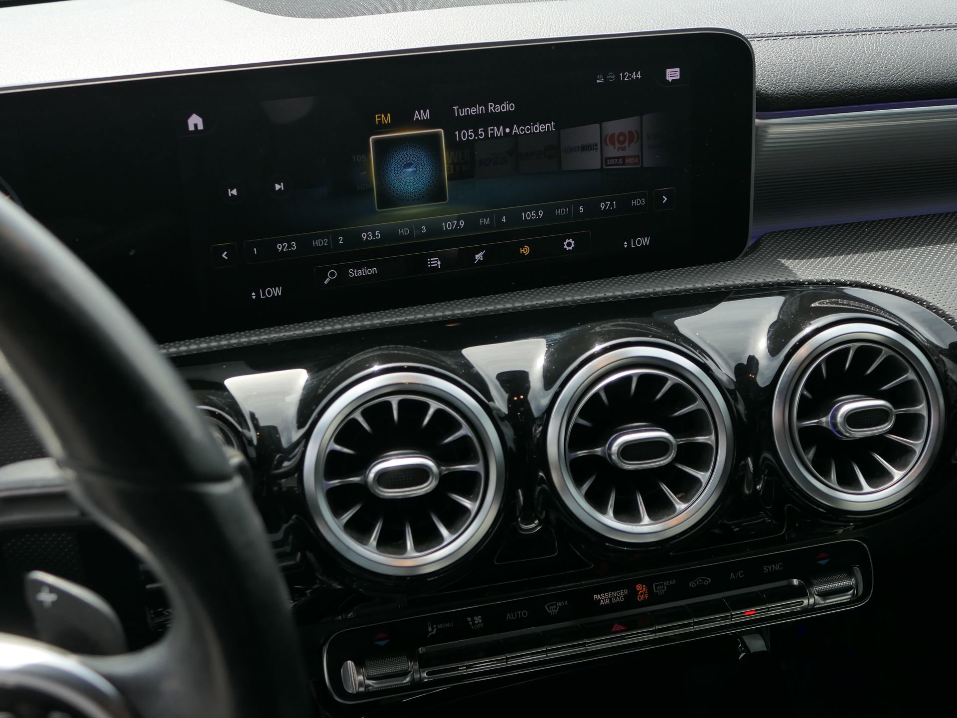 Used 2020 Mercedes-Benz CLA 250 image 20