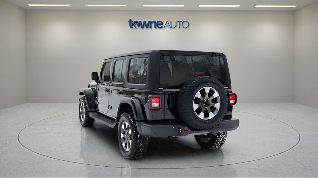 Used 2022 Jeep Wrangler Unlimited Sahara w/ Cold Weather Group AWD/4WD image 3