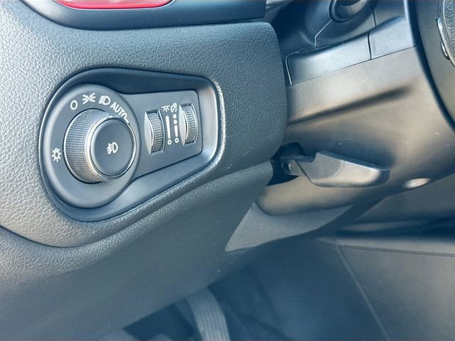 Used 2023 Jeep Renegade Trailhawk w/ Trailhawk Elite Group AWD/4WD image 10