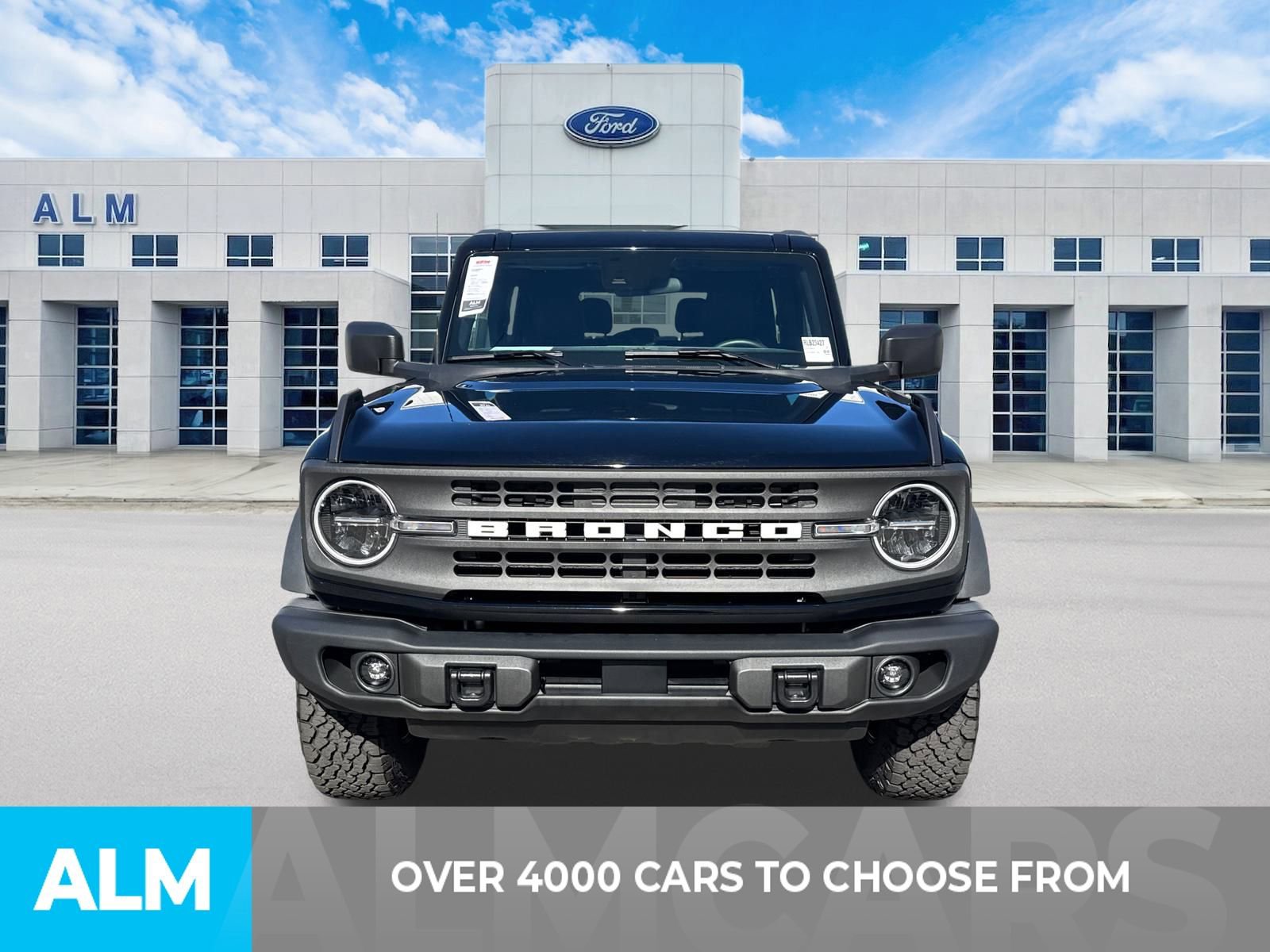 Used 2024 Ford Bronco Black Diamond image 3
