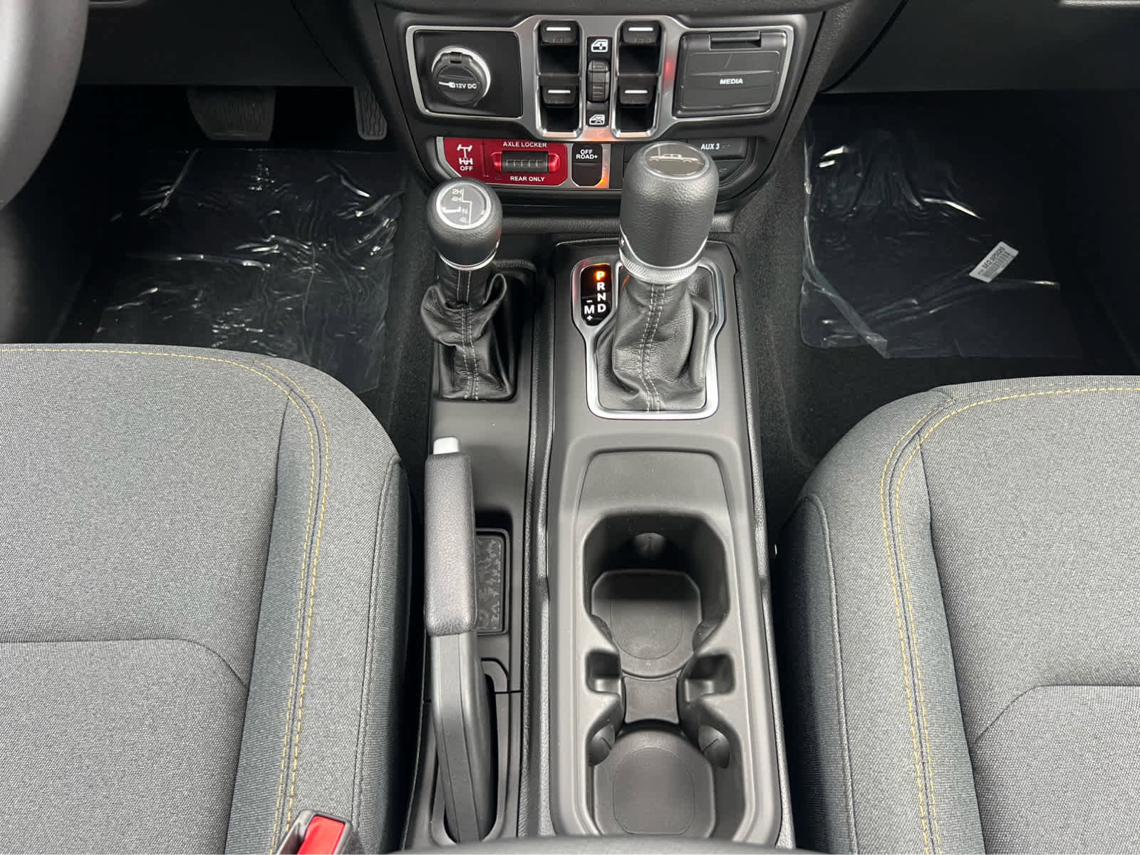 New 2025 Jeep Gladiator Sport image 22