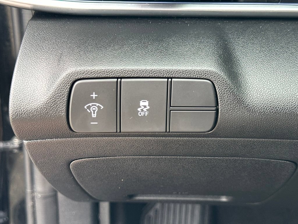 Used 2024 Hyundai Elantra SEL FWD image 15