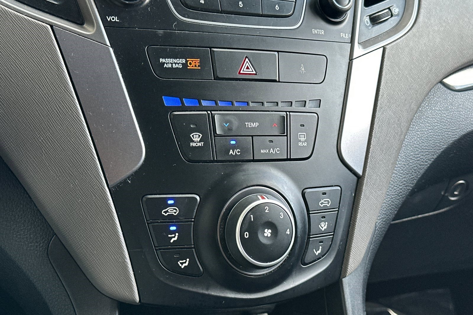 Used 2016 Hyundai Santa Fe Sport FWD image 23