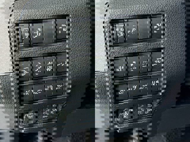 Certified 2025 Toyota 4Runner Trailhunter image 10